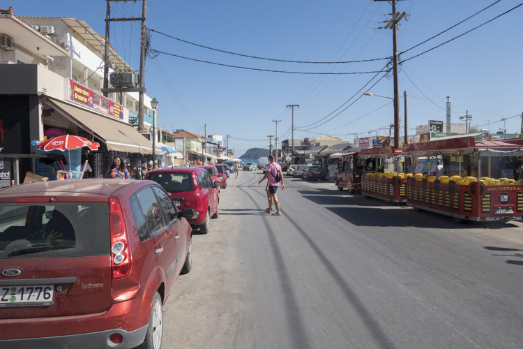 Como andar em Zakynthos: alugar um veículo ou não?